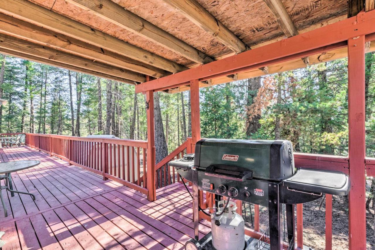Relaxing Lincoln Forest Retreat With Wraparound Deck 클라우드크로프트 외부 사진